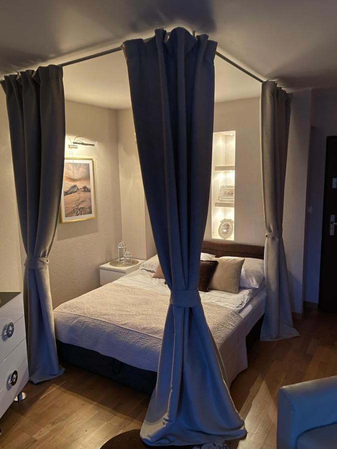 Apartament Glamour II กอสเชียลิสกอ ภายนอก รูปภาพ